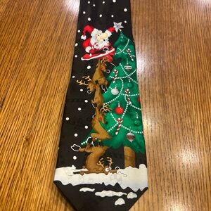 Yule Tie Greeting Christmas Hallmark Santa & Reindeer silk neck tie